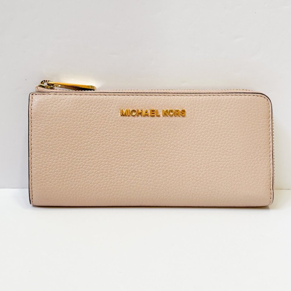 Michael Kors Jet Set Travel LG Three Quarter Zip Wallet Pebbled Leather Ballet